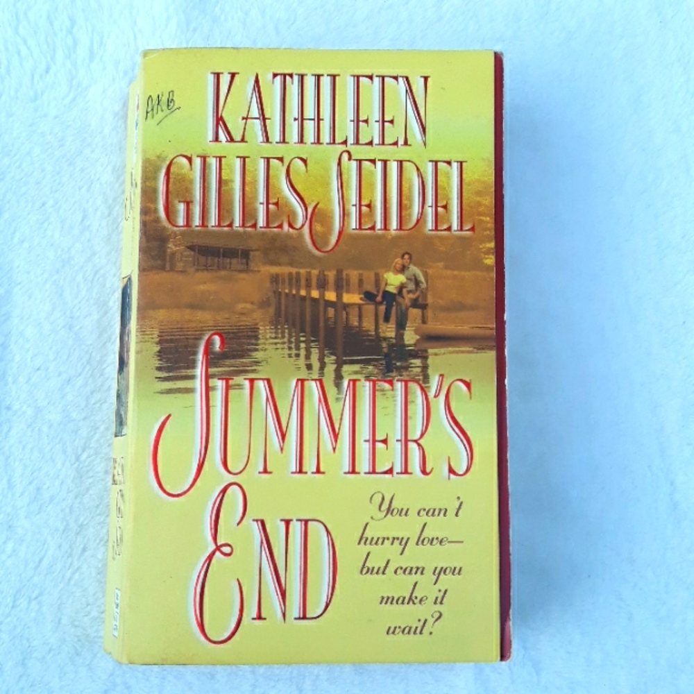 Summer's End, a paperback written by Kathleen Gillee Seidel in 1999